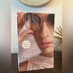 NEW The Idea of You // robinne lee
